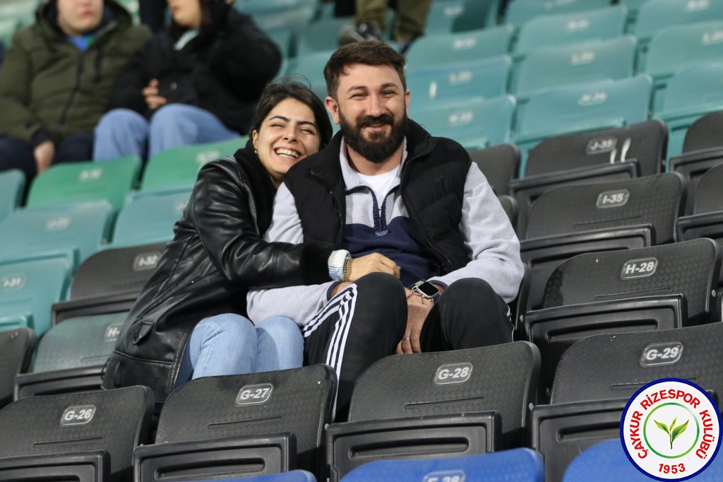 ÇAYKUR RİZESPOR 0 - 0 BEYÇİMENTO BANDIRMASPOR / 53 Puana Ulaştık