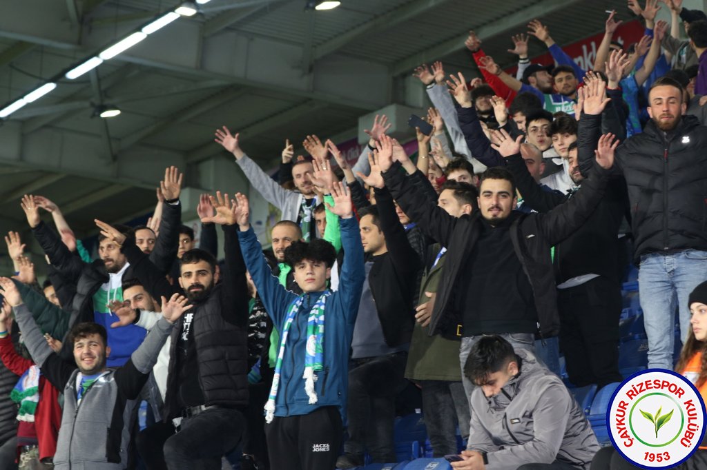 ÇAYKUR RİZESPOR 0 - 0 BEYÇİMENTO BANDIRMASPOR / 53 Puana Ulaştık