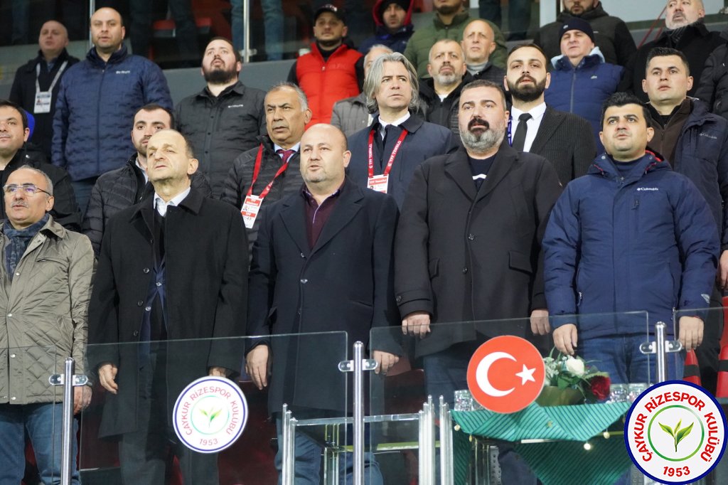 ÇAYKUR RİZESPOR 0 - 0 BEYÇİMENTO BANDIRMASPOR / 53 Puana Ulaştık