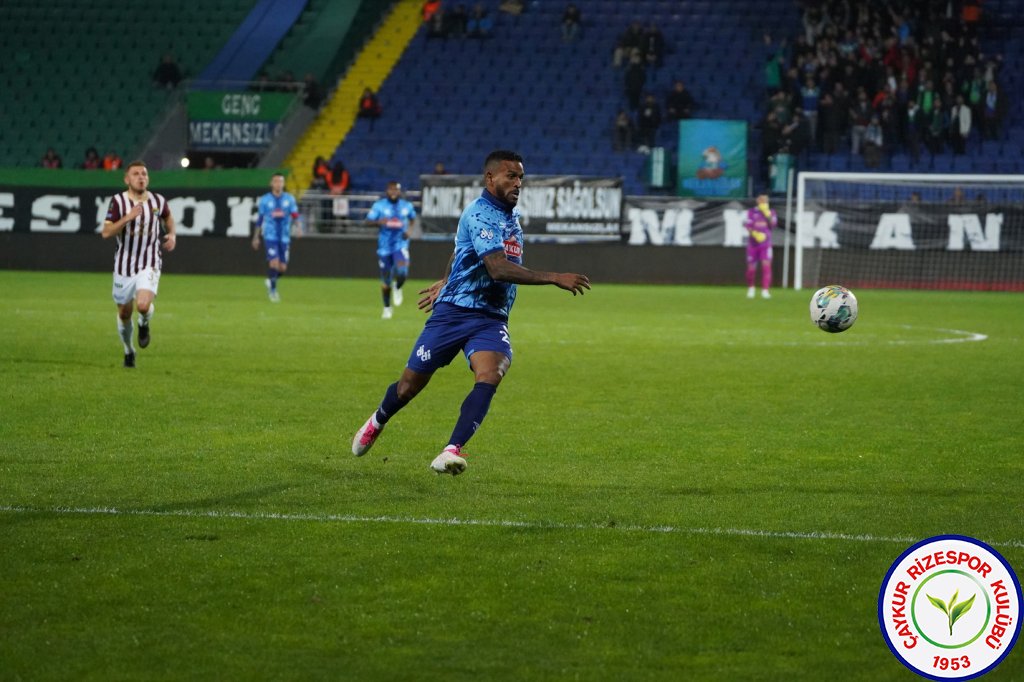 ÇAYKUR RİZESPOR 0 - 0 BEYÇİMENTO BANDIRMASPOR / 53 Puana Ulaştık