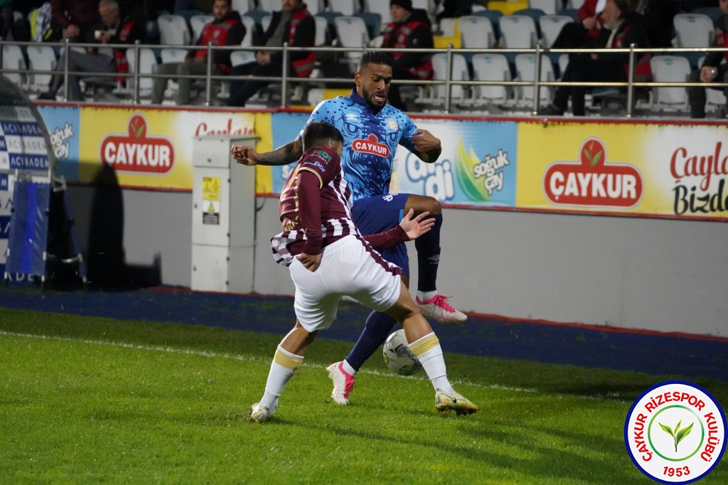 ÇAYKUR RİZESPOR 0 - 0 BEYÇİMENTO BANDIRMASPOR / 53 Puana Ulaştık