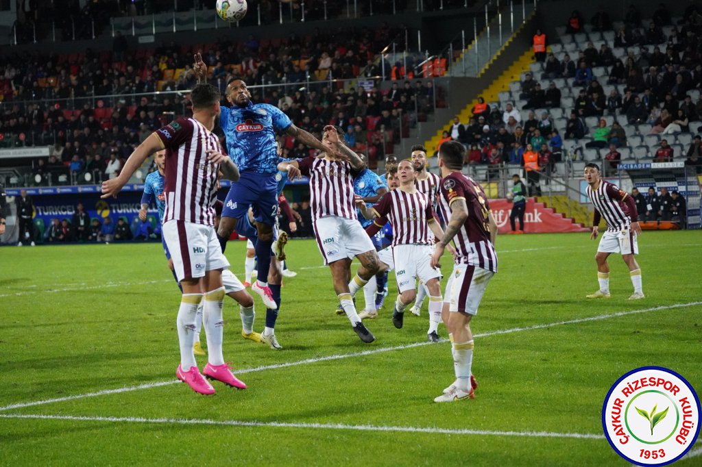 ÇAYKUR RİZESPOR 0 - 0 BEYÇİMENTO BANDIRMASPOR / 53 Puana Ulaştık