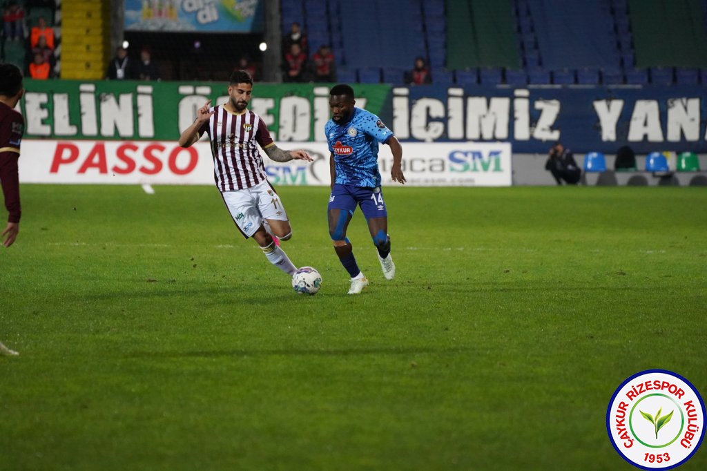 ÇAYKUR RİZESPOR 0 - 0 BEYÇİMENTO BANDIRMASPOR / 53 Puana Ulaştık