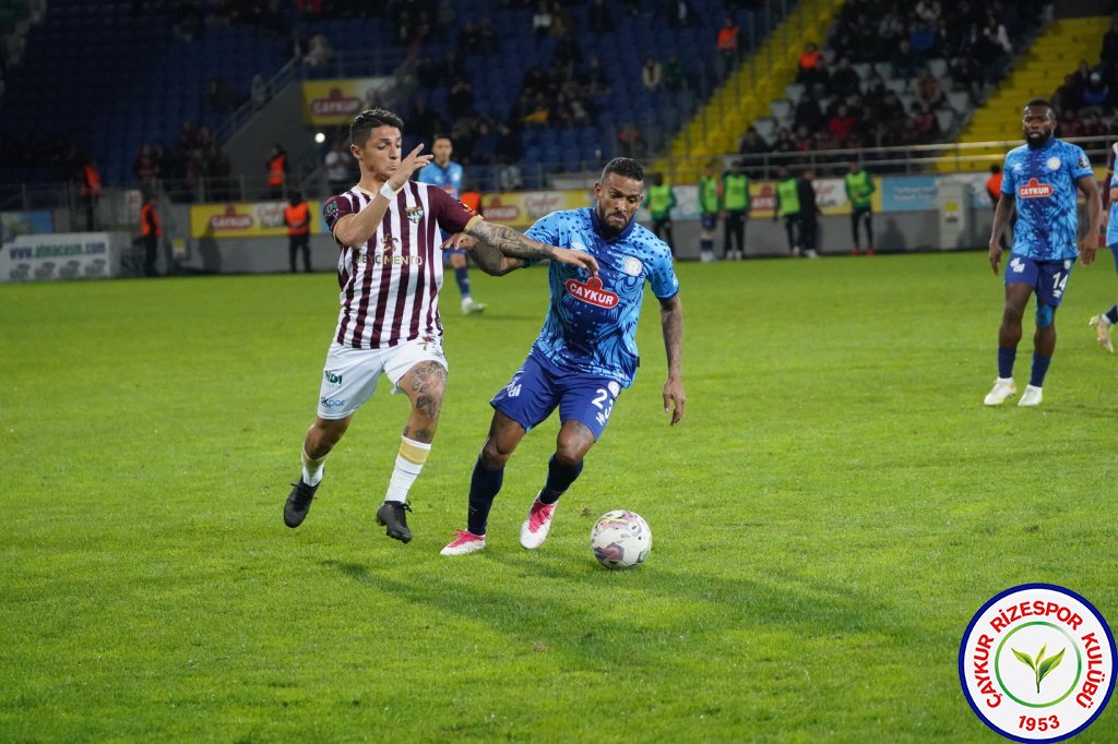 ÇAYKUR RİZESPOR 0 - 0 BEYÇİMENTO BANDIRMASPOR / 53 Puana Ulaştık