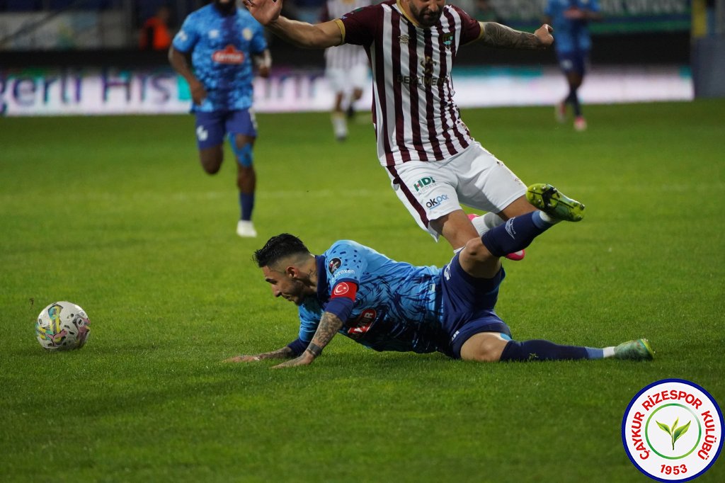 ÇAYKUR RİZESPOR 0 - 0 BEYÇİMENTO BANDIRMASPOR / 53 Puana Ulaştık