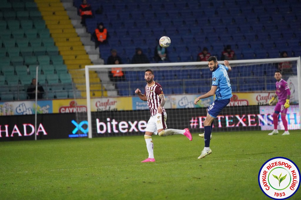 ÇAYKUR RİZESPOR 0 - 0 BEYÇİMENTO BANDIRMASPOR / 53 Puana Ulaştık