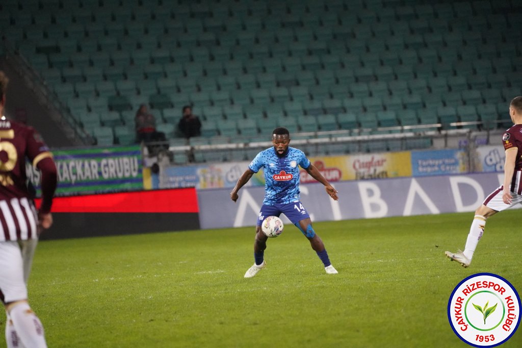 ÇAYKUR RİZESPOR 0 - 0 BEYÇİMENTO BANDIRMASPOR / 53 Puana Ulaştık