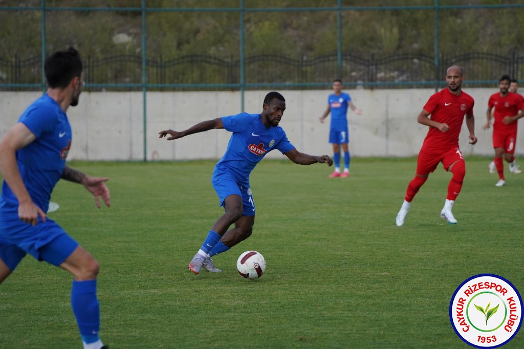 Çaykur Rizespor 0-0 Ümraniyespor / Hazırlık Maçı