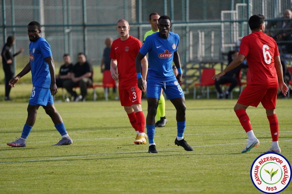 Çaykur Rizespor 0-0 Ümraniyespor / Hazırlık Maçı