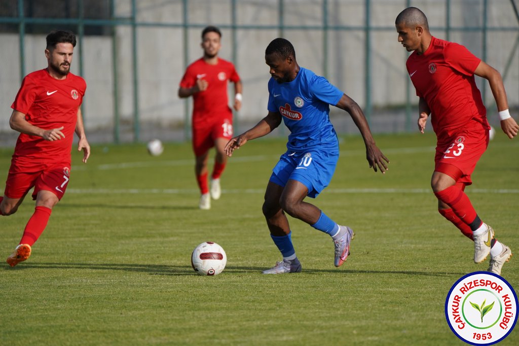 Çaykur Rizespor 0-0 Ümraniyespor / Hazırlık Maçı