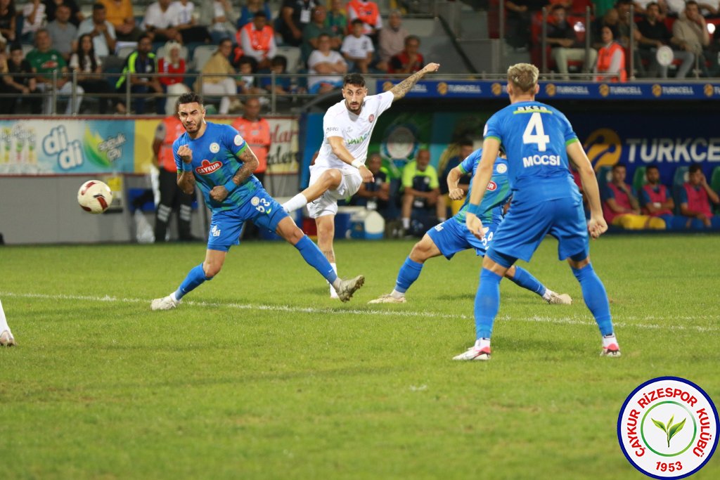 ÇAYKUR RİZESPOR A.Ş. 1 - 0 VAVACARS FATİH KARAGÜMRÜK