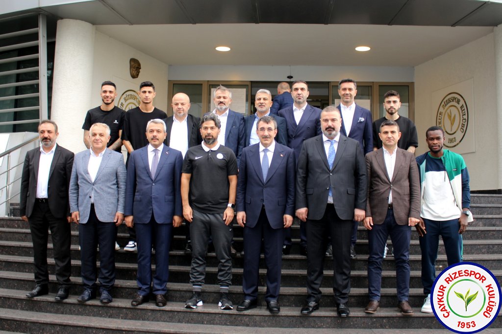 CUMHURBAŞKANI YARDIMCISI CEVDET YILMAZ, ÇAYKUR RİZESPOR’U ZİYARET ETTİ