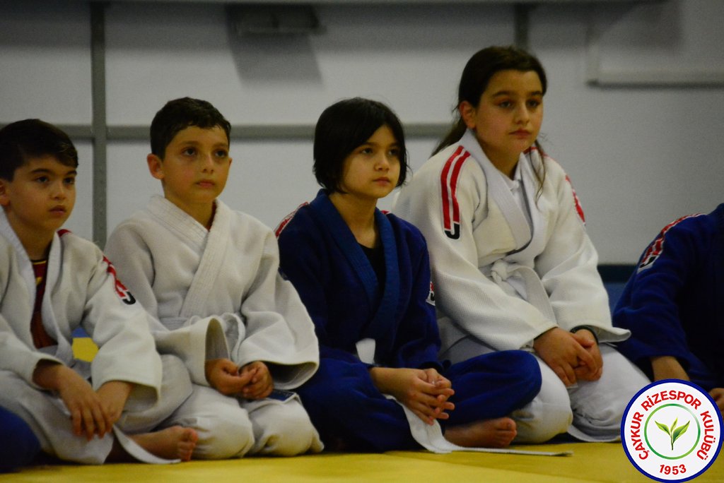 Yöneticilerimiz Çaykur Rizespor Judo Takımımızı ziyaret Etti
