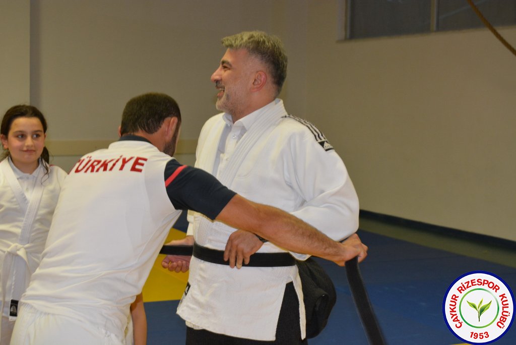 Yöneticilerimiz Çaykur Rizespor Judo Takımımızı ziyaret Etti