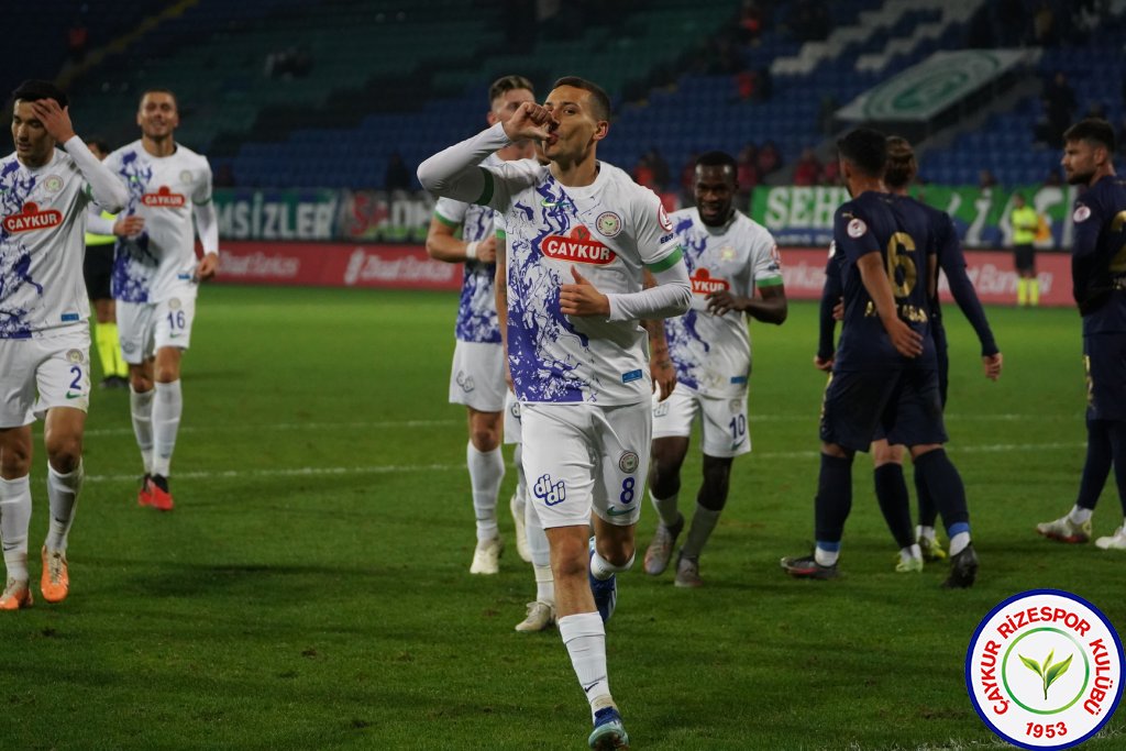 ÇAYKUR RİZESPOR 4-0 BUCASPOR 1928