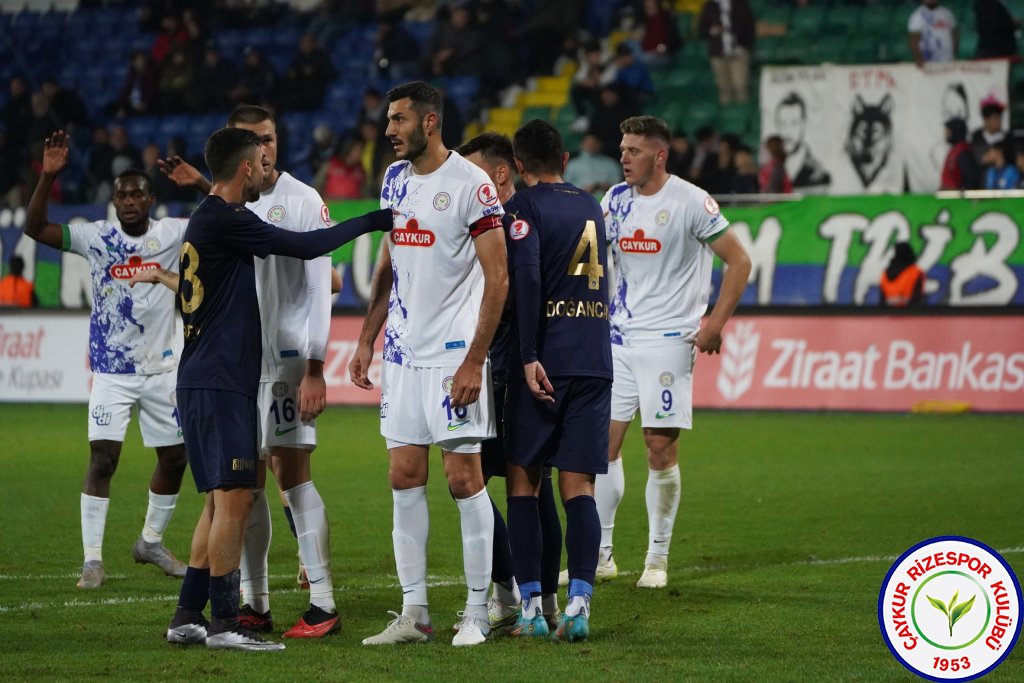 ÇAYKUR RİZESPOR 4-0 BUCASPOR 1928