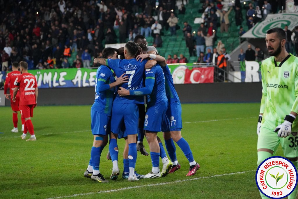 ÇAYKUR RİZESPOR A.Ş. 5 - 1 SİLTAŞ YAPI PENDİKSPOR FUTBOL A.Ş.