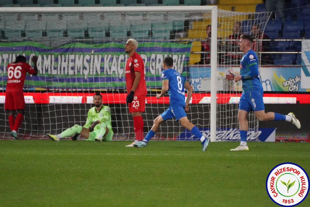 ÇAYKUR RİZESPOR A.Ş. 5 - 1 SİLTAŞ YAPI PENDİKSPOR FUTBOL A.Ş.