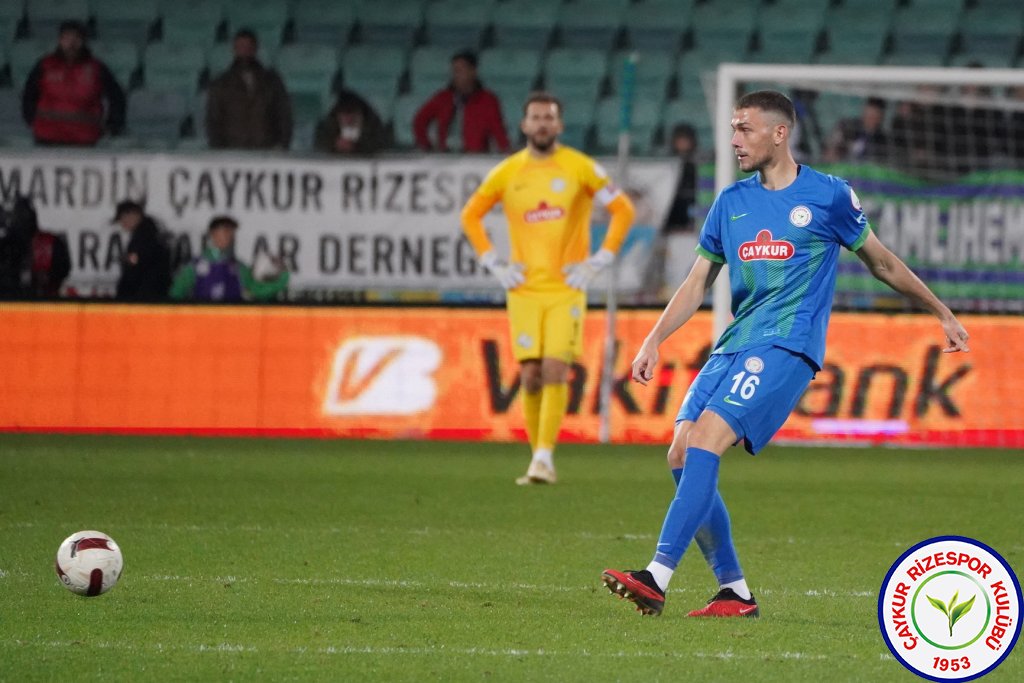 ÇAYKUR RİZESPOR A.Ş. 5 - 1 SİLTAŞ YAPI PENDİKSPOR FUTBOL A.Ş.