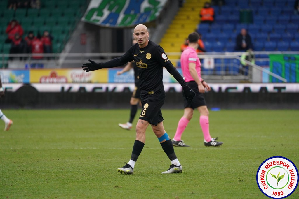 ÇAYKUR RİZESPOR A.Ş. 0 - 0 TÜMOSAN KONYASPOR