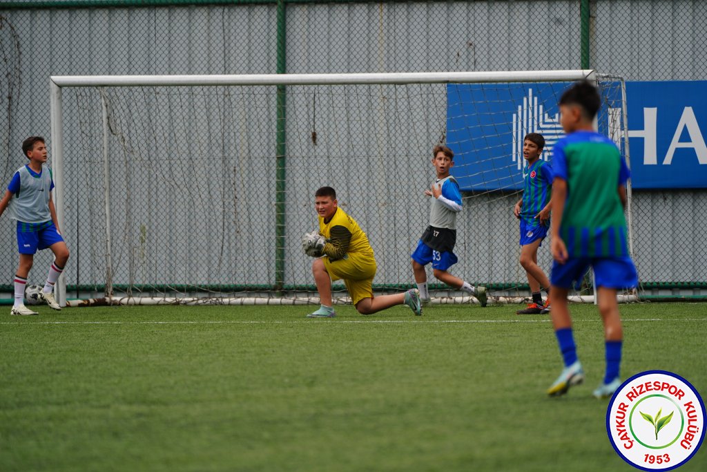 ÇAYKUR RİZESPOR ESİLA TÜFEKÇİ FUTBOL OKULLARI TURNUVASI