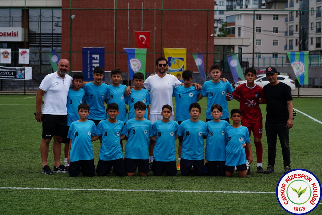 ÇAYKUR RİZESPOR ESİLA TÜFEKÇİ FUTBOL OKULLARI TURNUVASI