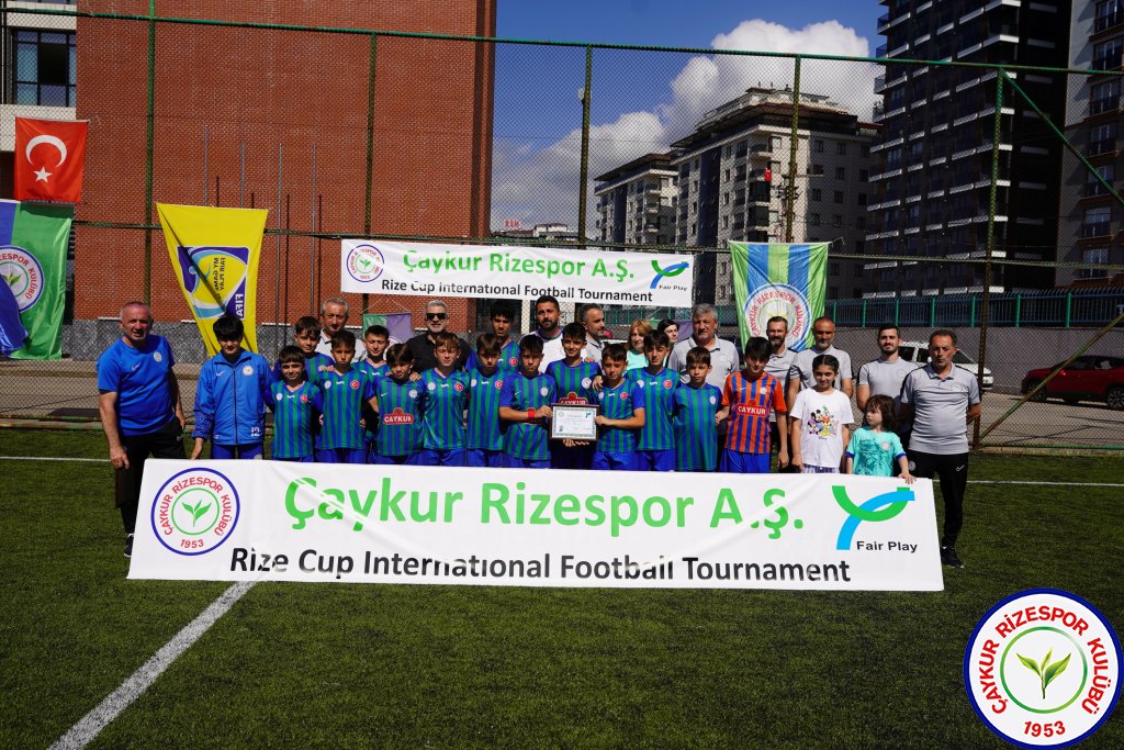 ÇAYKUR RİZESPOR ESİLA TÜFEKÇİ FUTBOL OKULLARI TURNUVASI