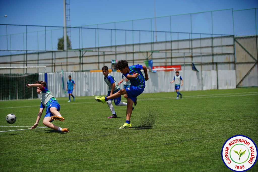 ÇAYKUR RİZESPOR ESİLA TÜFEKÇİ FUTBOL OKULLARI TURNUVASI