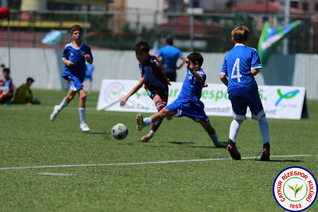 ULUSLARARASI U12 RİZE CUP 2024'DE HEYECAN DORUKTA