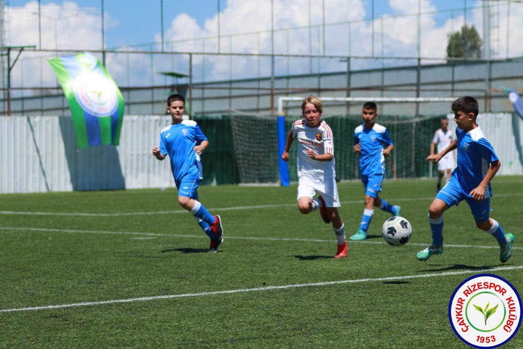 ULUSLARARASI U12 RİZE CUP 2024'DE HEYECAN DORUKTA