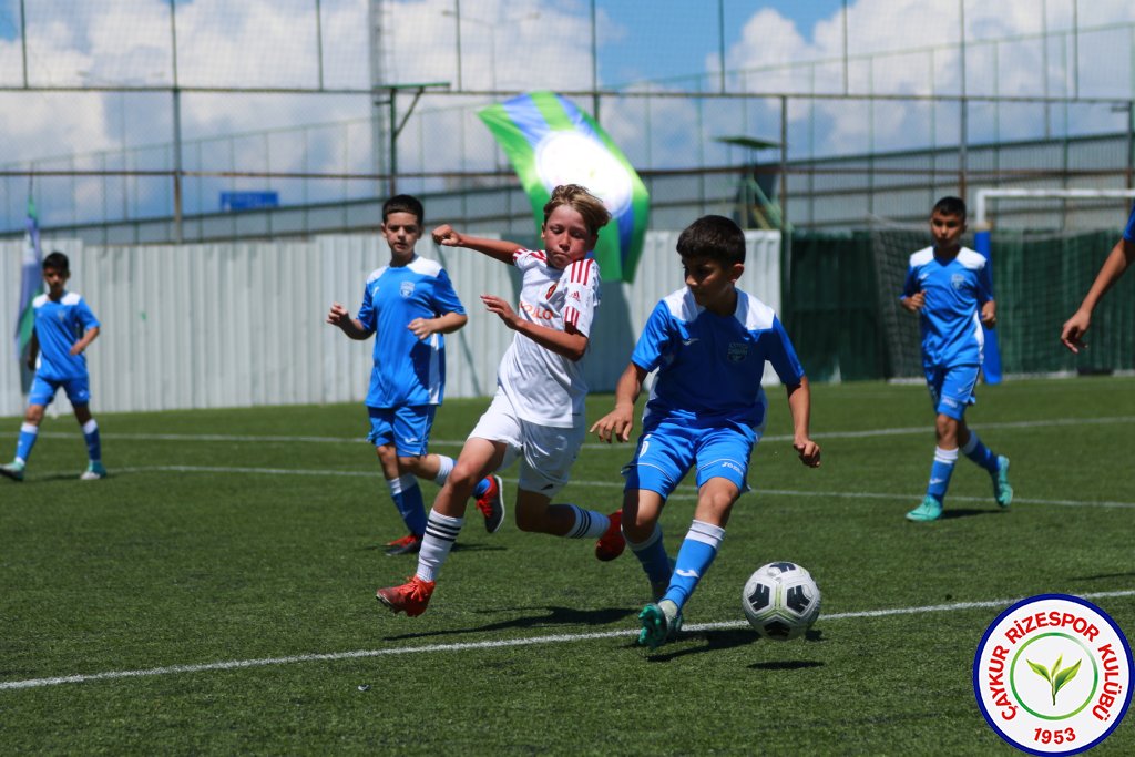 ULUSLARARASI U12 RİZE CUP 2024'DE HEYECAN DORUKTA