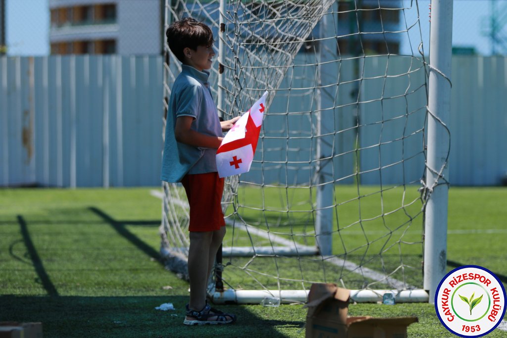 ULUSLARARASI U12 RİZE CUP 2024'DE HEYECAN DORUKTA