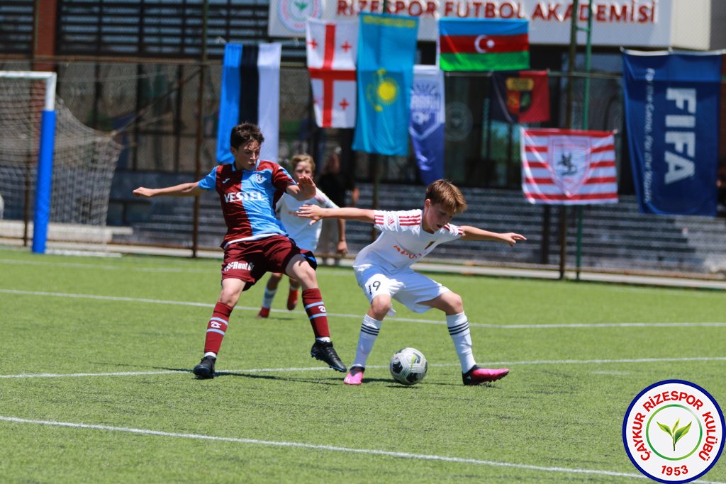 ULUSLARARASI U12 RİZE CUP 2024'DE HEYECAN DORUKTA