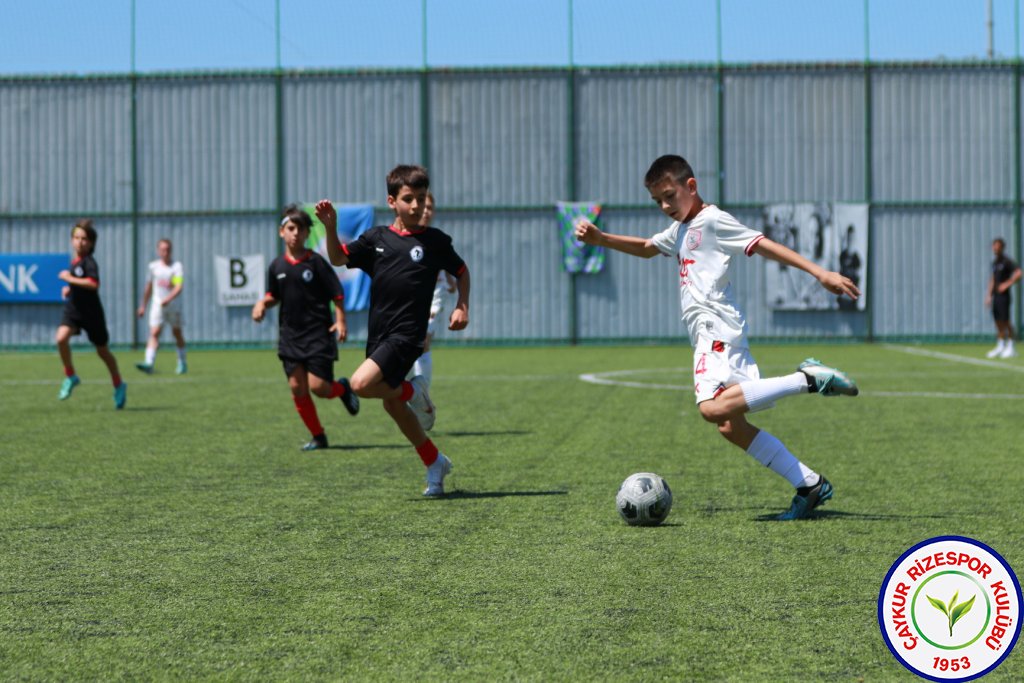 ULUSLARARASI U12 RİZE CUP 2024'DE HEYECAN DORUKTA