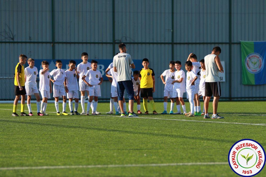 ULUSLARARASI U12 RİZE CUP 2024'DE HEYECAN DORUKTA