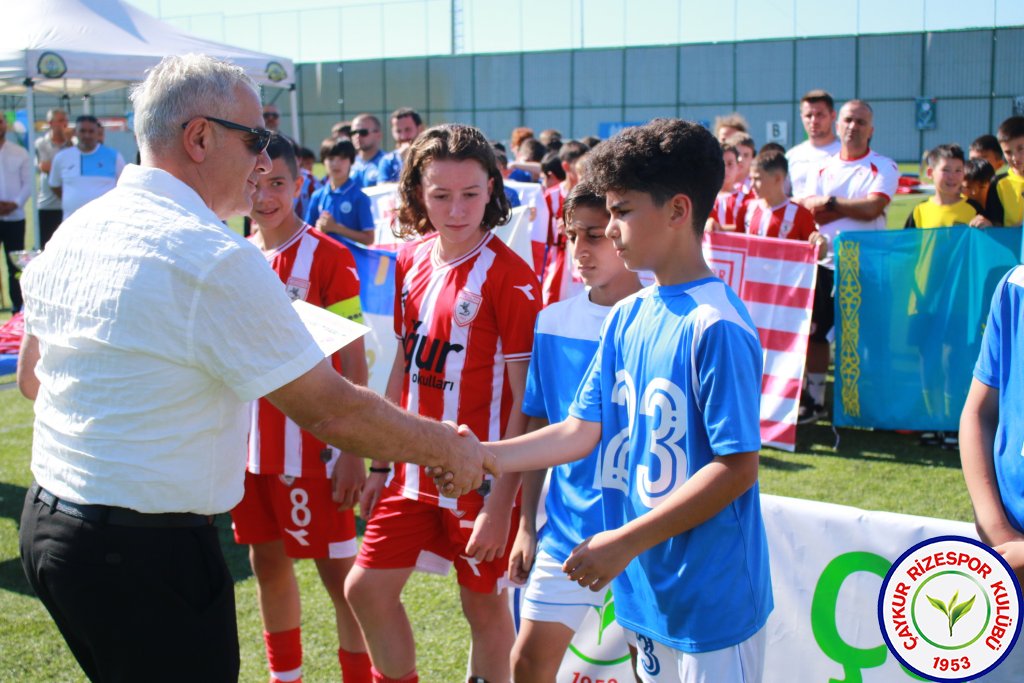 ULUSLARARASI U12 RİZE CUP 2024 KUPA TÖRENİ