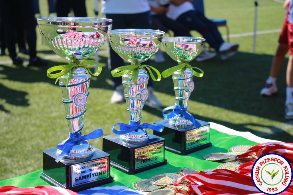 ULUSLARARASI U12 RİZE CUP 2024 KUPA TÖRENİ