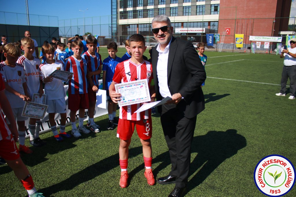 ULUSLARARASI U12 RİZE CUP 2024 KUPA TÖRENİ