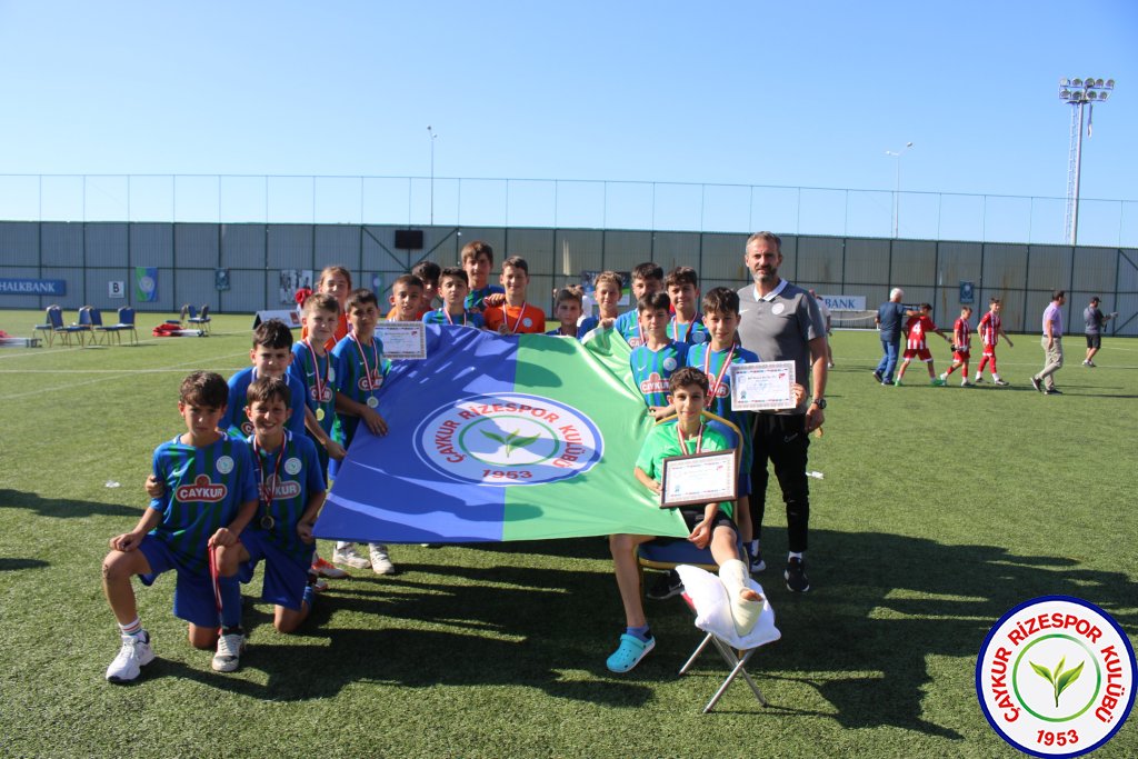 ULUSLARARASI U12 RİZE CUP 2024 KUPA TÖRENİ