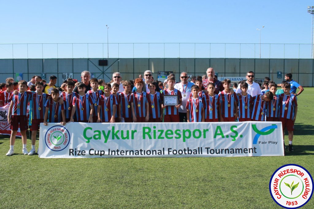 ULUSLARARASI U12 RİZE CUP 2024 KUPA TÖRENİ