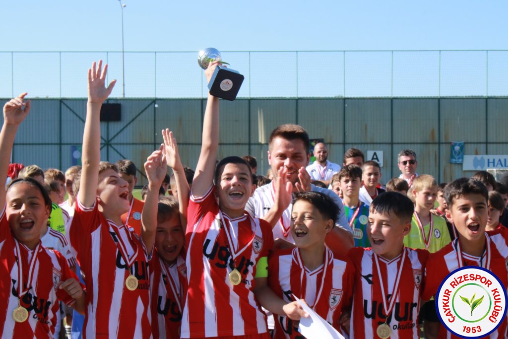 ULUSLARARASI U12 RİZE CUP 2024 KUPA TÖRENİ