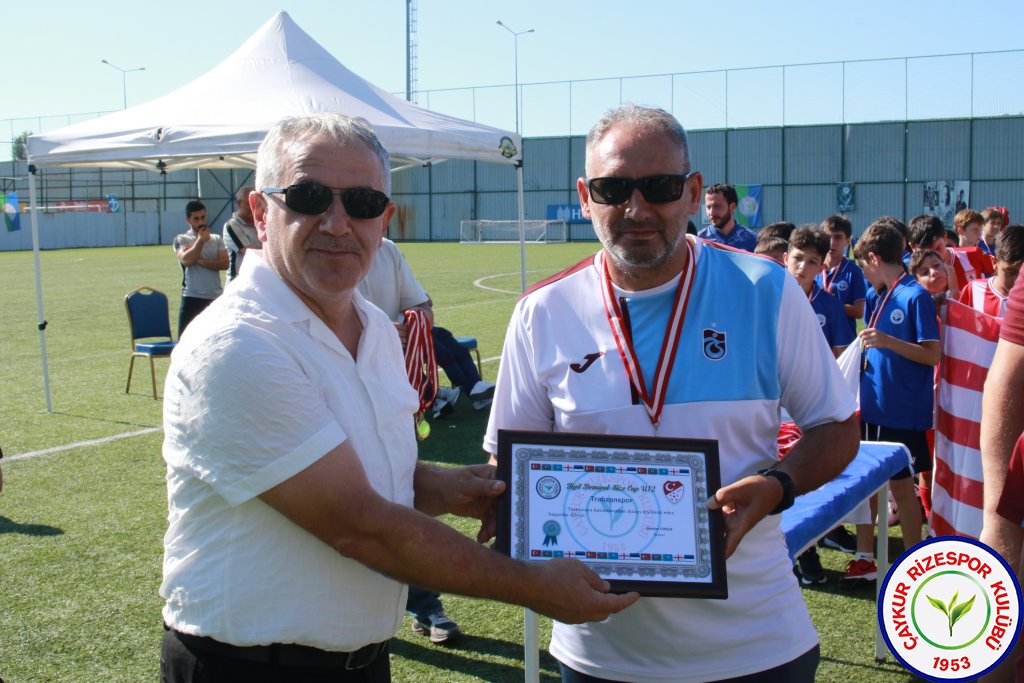 ULUSLARARASI U12 RİZE CUP 2024 KUPA TÖRENİ