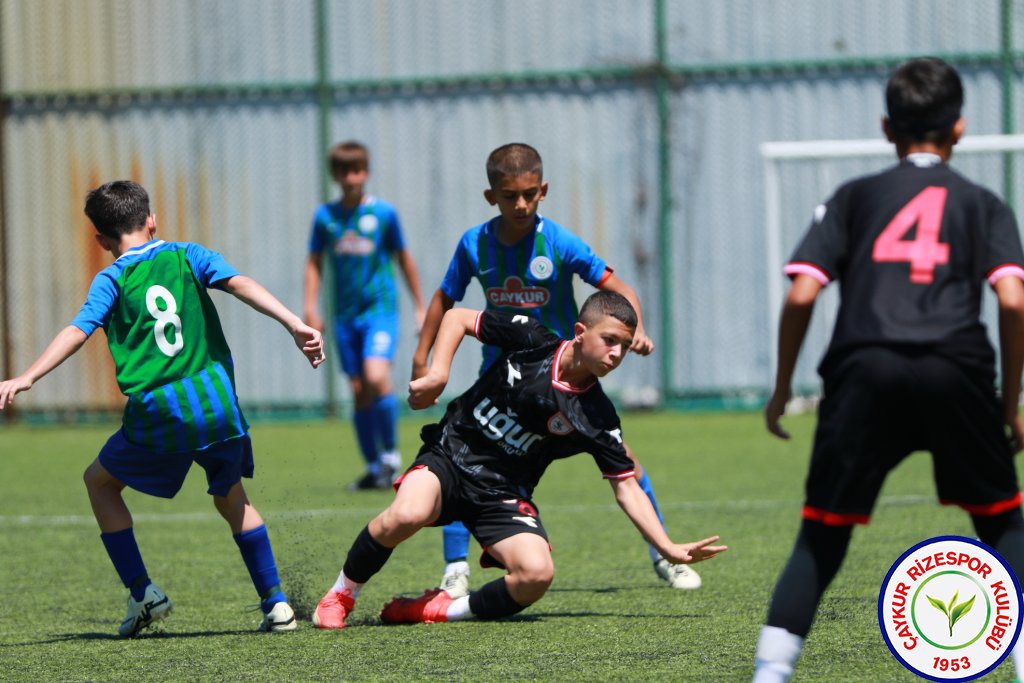 ULUSLARARASI U12 RİZE CUP 2024 KUPA TÖRENİ