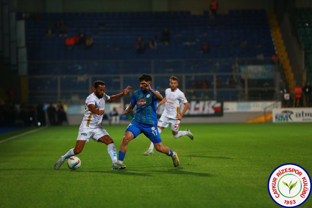 ÇAYKUR RİZESPOR 2 - 1 ANTALYASPOR