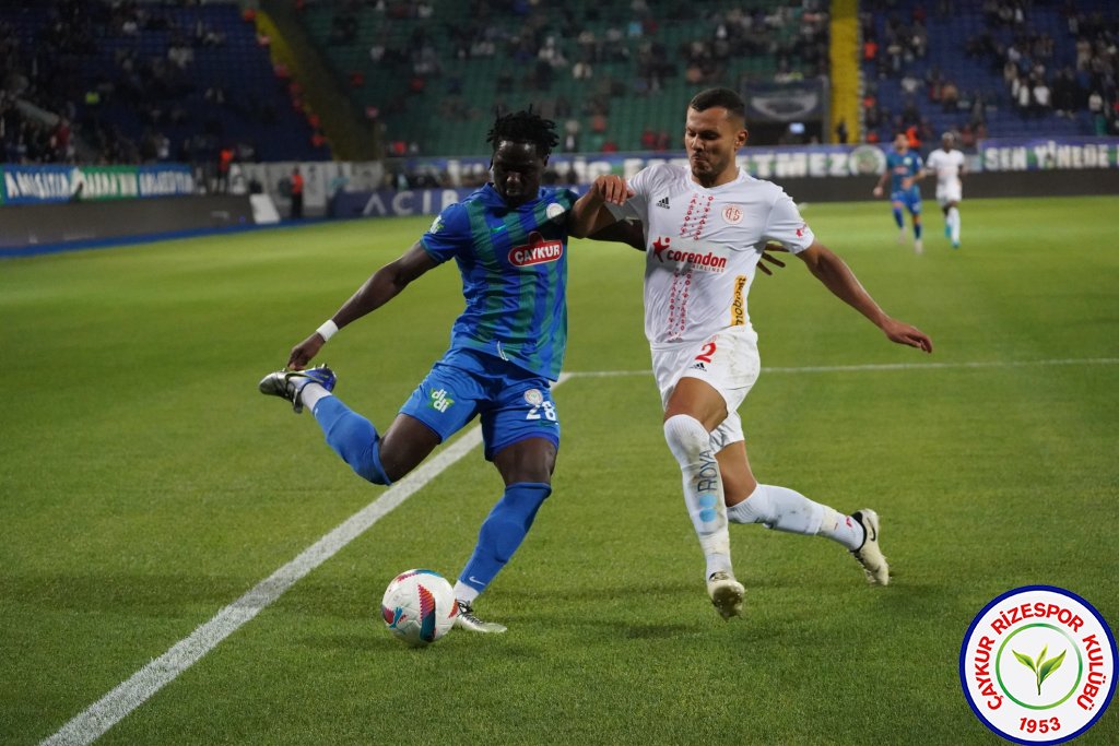 ÇAYKUR RİZESPOR 2 - 1 ANTALYASPOR