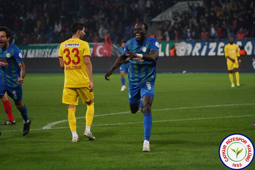 ÇAYKUR RİZESPOR A.Ş. 3 - 0 BELLONA KAYSERİSPOR