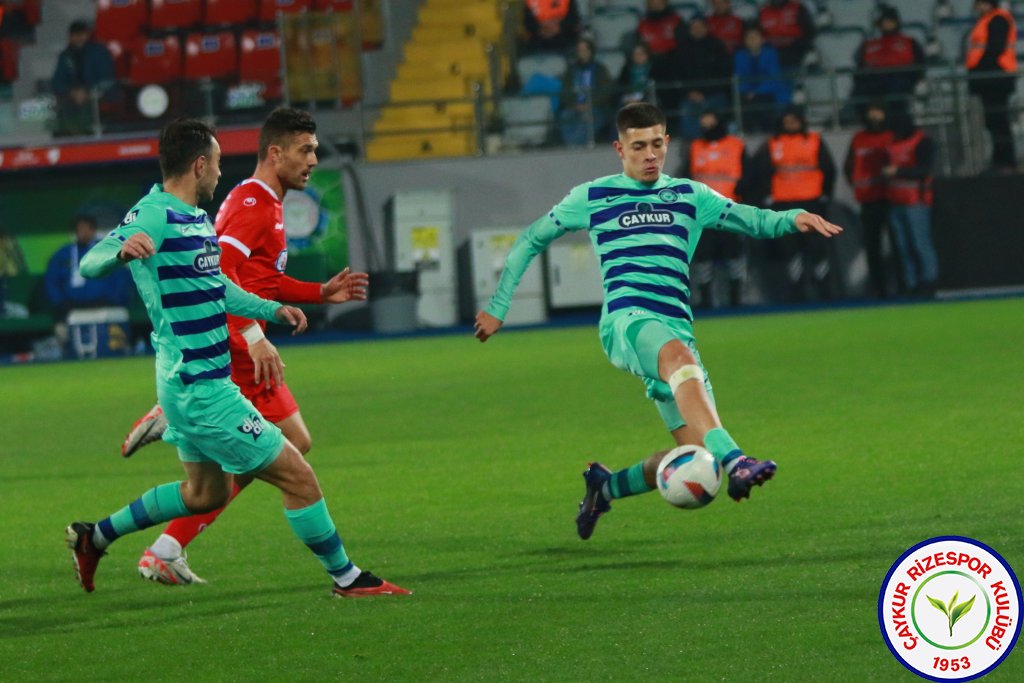 ÇAYKUR RİZESPOR 3-2 SİLİVRİSPOR