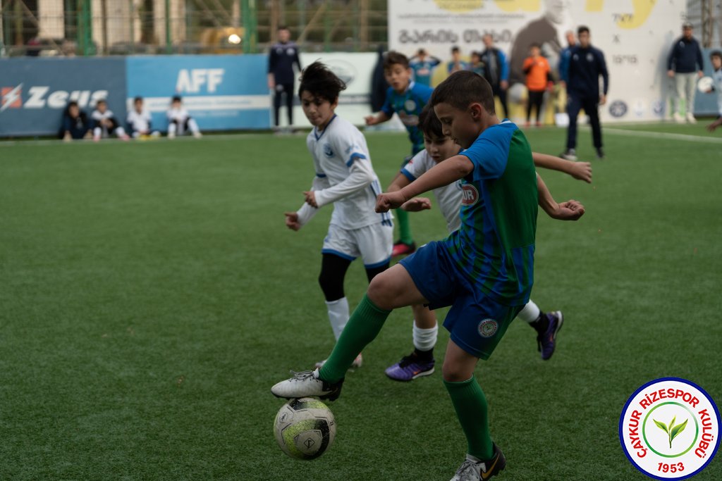 Rizespor Akademi U9 takımı Gürcistan’da düzenlenen Chuka Cup 2024'te şampiyon oldu.