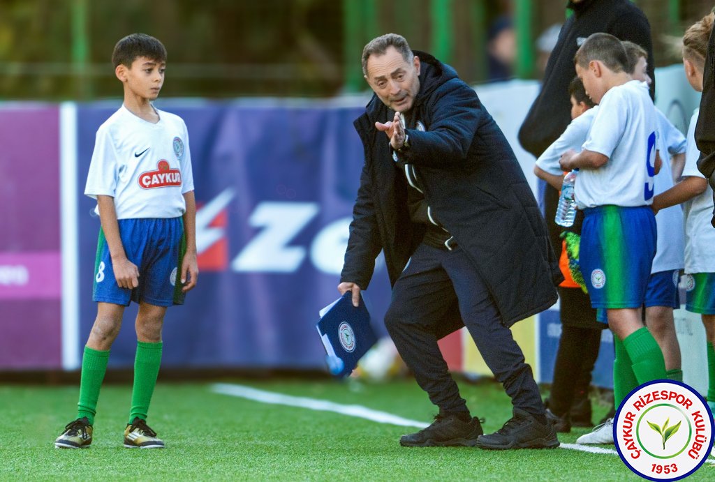 Rizespor Akademi U9 takımı Gürcistan’da düzenlenen Chuka Cup 2024'te şampiyon oldu.