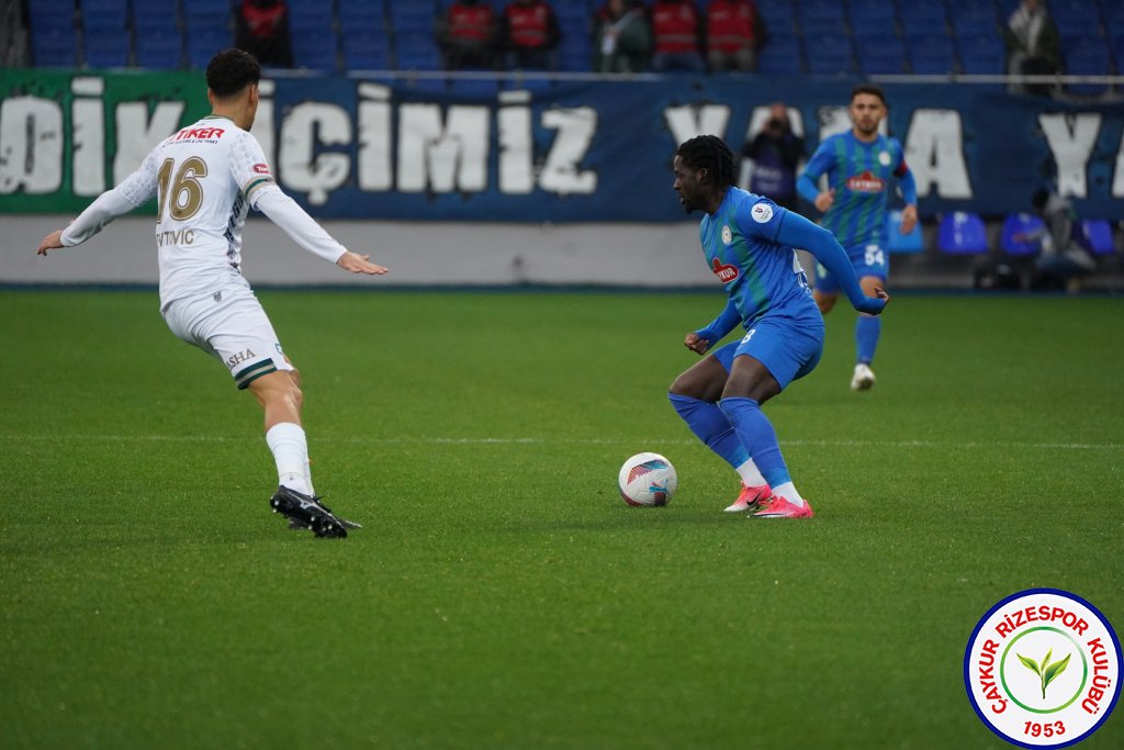 ÇAYKUR RİZESPOR 1 - 1 TÜMOSAN KONYASPOR